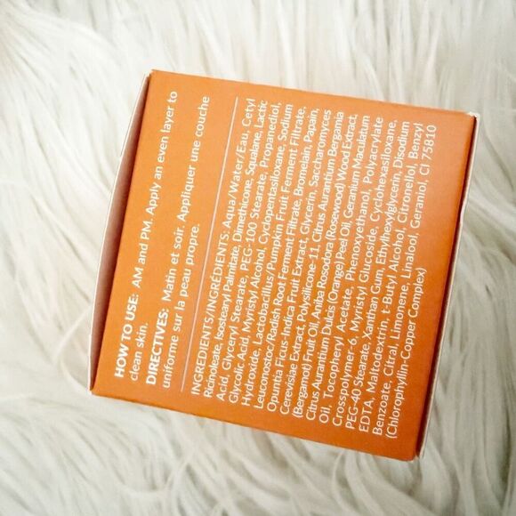 KATE SOMERVILLE | ExfoliKate Glow 2-in-1 Moisturizer + Exfoliator | 1.7 fl oz - Picture 5 of 12